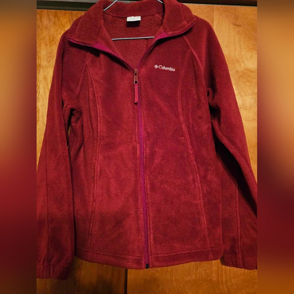 Like New Red Size Small Columbia Fleece